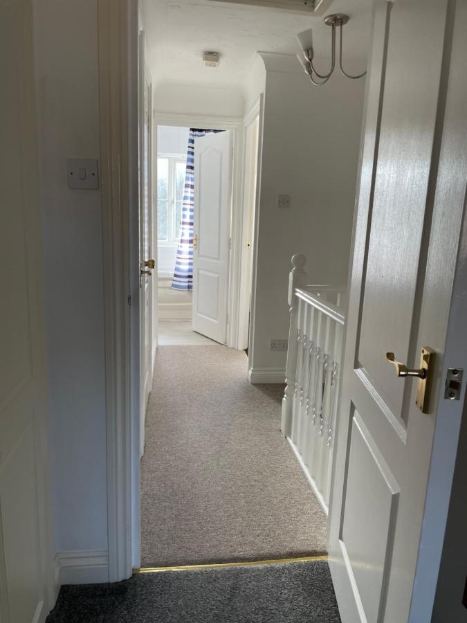 فيلا Beautiful Town House With Private Garden And Patio Canford Magna المظهر الخارجي الصورة